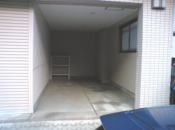 garage.jpg